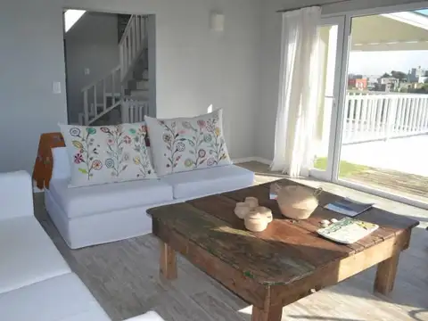 Casa en Alquiler Temporal de 4 dormitorios