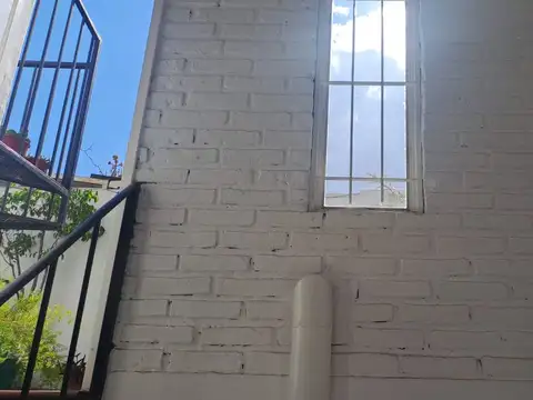 Cachimayo 700, Piso pb