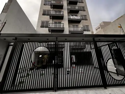 Unidad de 2 amb.en la zona de la "Universidad de Moron"