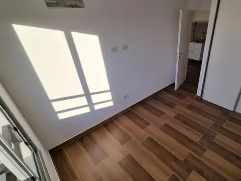 Unidad de 2 amb.en la zona de la "Universidad de Moron"