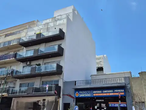 2 AMBIENTES CON terraza privada   Devoto