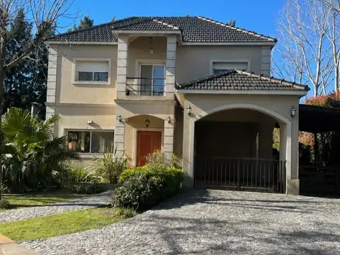 Casa en venta en Acacias de Hudson apta credito