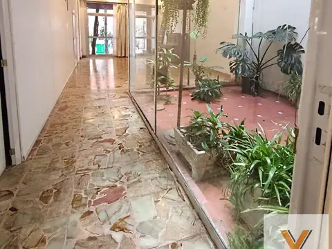 Depto Tipo Casa 6 ambientes con 2 baños