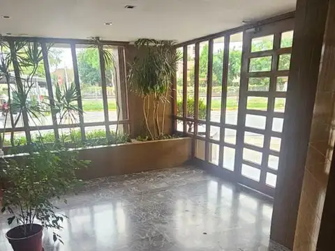 Departamento 5 ambientes con 2 baños