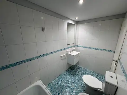 Departamento en Alquiler con 1 cocheras