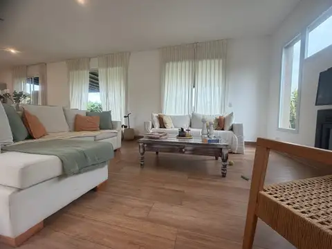Casa en Alquiler en San Matias, USD 2.500