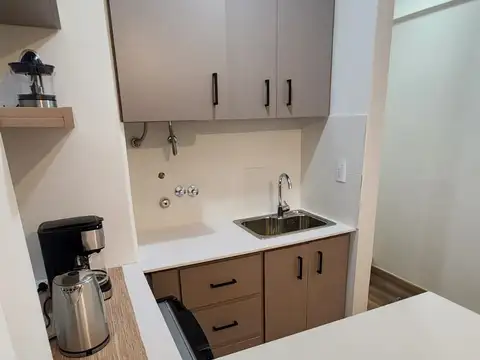 R. Peña 100, Piso 1
