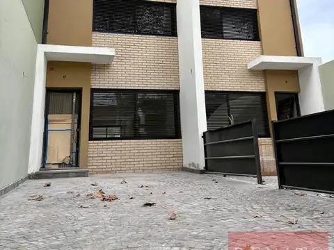 Exclusivas unidades en triplex de categoría a estrenar de 5 ambientes y 200 metros cubiertos.