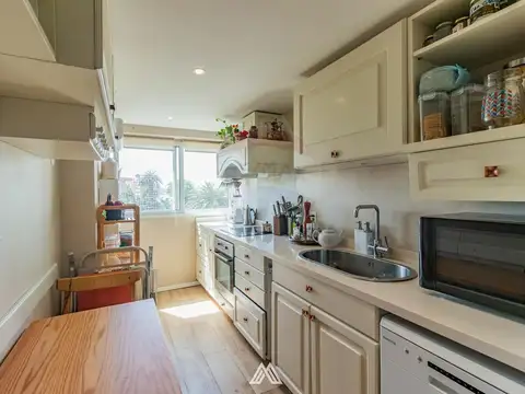 Venta, apartamento  en Rambla 3 dorm, cochera