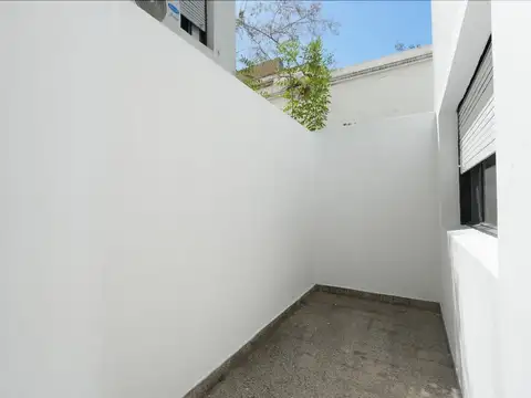 Venta  2 ambientes con Patio , APTO CREDITO