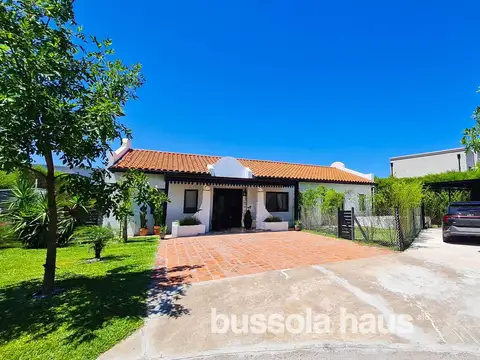 Casa en Venta en El Cantón - Barrio Puerto, USD 235.000
