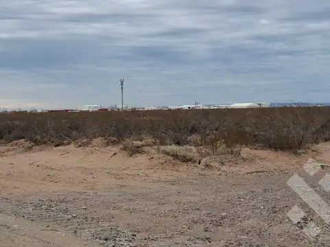 Terreno en Venta en Confluencia, USD 480.000