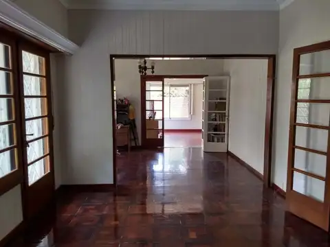 Casa 4 ambientes con 4 baños