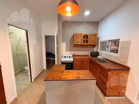 Casa 2 ambientes con 1 baño