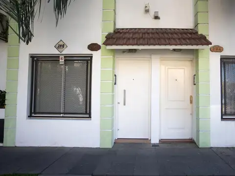 Depto Tipo Casa en Venta de 3 ambientes