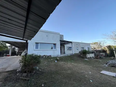 Muy Linda casa 4 dor vta suite/gge/qcho exc zona en Vaqueros