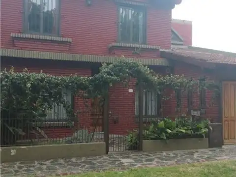 Avenida Francisco Piovano 3300