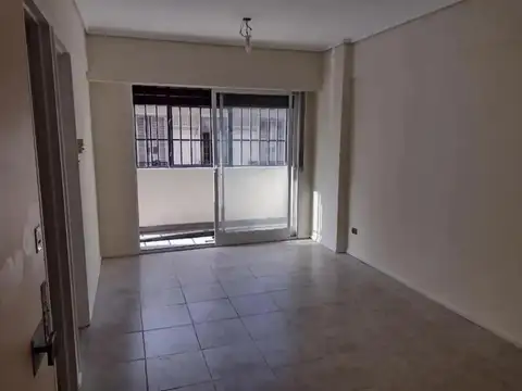Departamento Monoambiente en alquiler - 1 Baño - Once
