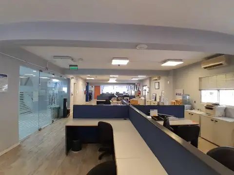 Alquiler piso de oficina remodelado  en Maipú y Lavalle