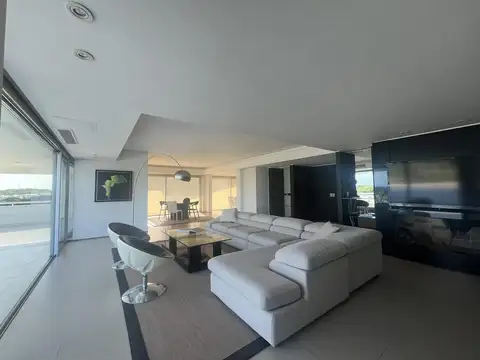 Playa Brava, Punta del Este