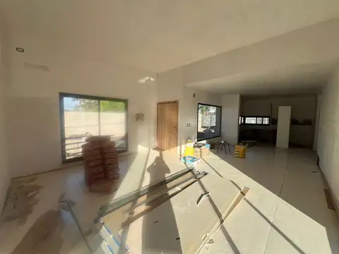 Vendo Casa en Barrio Las Acacias
