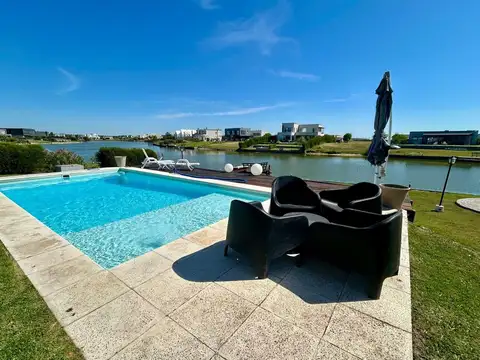 Casa en Alquiler de 3 dormitorios