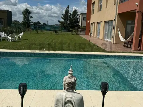 El Deslinde 1300, Piso 0