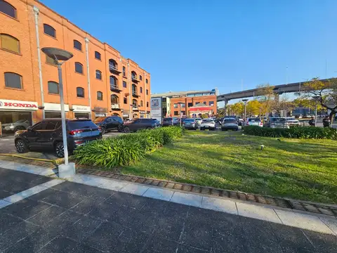 Avenida Alicia Moreau De Justo 1900, Piso 1