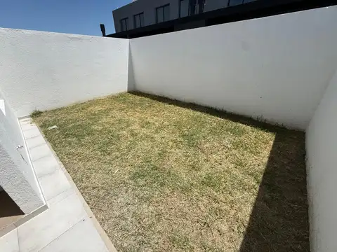 Depto Tipo Casa en Alquiler en Quebrada De Manantiales, $ 820.000