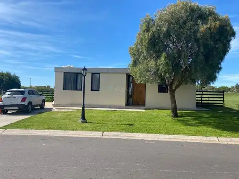 Casa Chalet  en Venta en San Sebastian, Escobar, G.B.A. Zona Norte