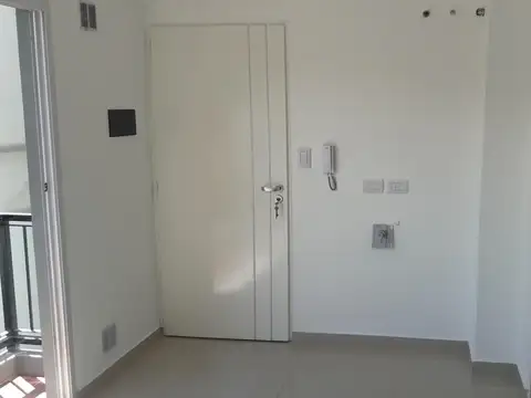 Departamento en Alquiler en Lomas De Zamora, $ 390.000