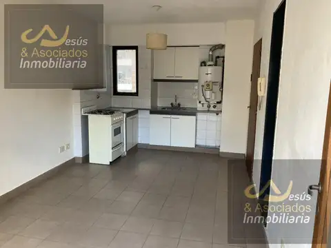 Departamento en Alquiler en Macrocentro, $ 350.000