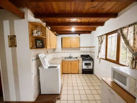Venta casa + local + dptos Ushuaia. Oportunidad!