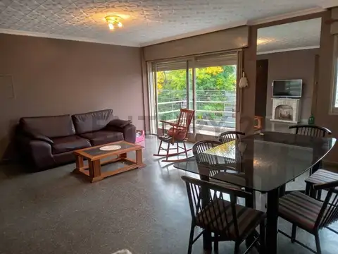 Departamento en Venta 3 Dormitorios con Cochera en Pleno Centro de Carlos Paz