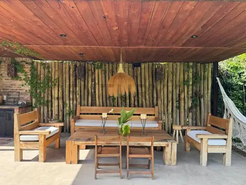 Caseros 2641 , Piso 0