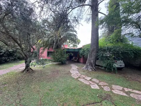 Casa de 3 dormitorios en alquiler en Gonnet