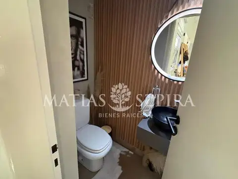 Casa 5 ambientes con 3 baños