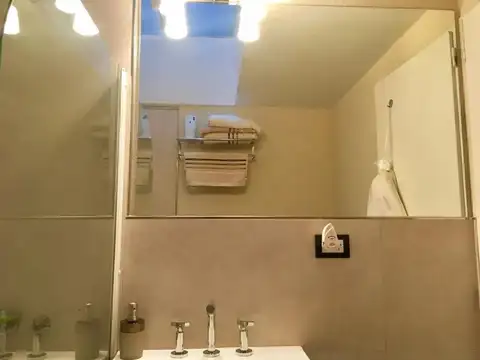 Depto Tipo Casa en Venta con 1 cocheras