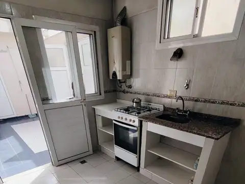 José Martí 1400, Piso pb