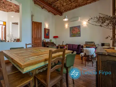 Depto Tipo Casa 6 ambientes con 2 baños