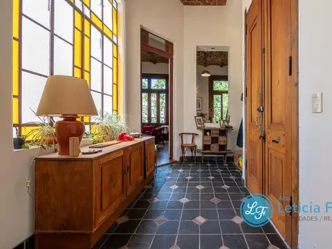 Depto Tipo Casa 6 ambientes con 2 baños