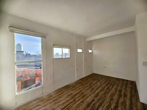 Depto Tipo Casa en Venta de 5 ambientes
