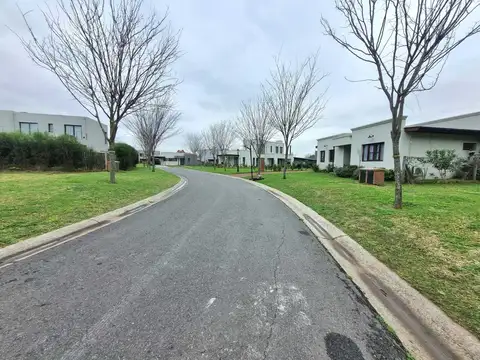 Terreno en Venta en Santo Tomas, USD 40.000