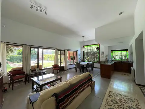 Casa, 3 dormitorios, Alquiler temporario, Countries/B. Cerrado (Funes)