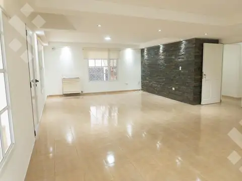 Casa en Venta en Plottier, USD 280.000