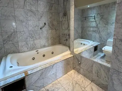 Departamento en Alquiler de 7 ambientes