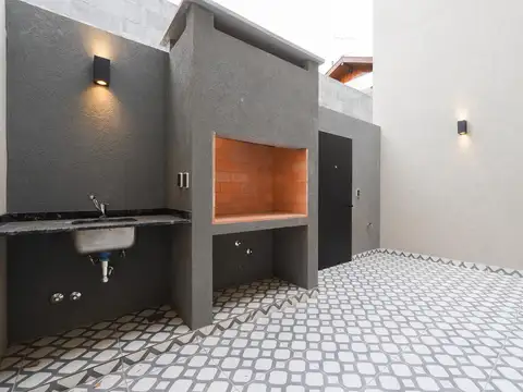 Depto Tipo Casa en Venta de 5 ambientes