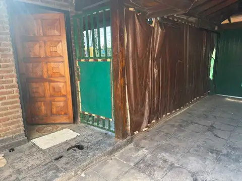 Casa en Alquiler con 1 cochera