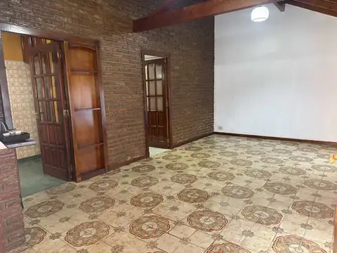 Casa en Alquiler en José Clemente Paz, $ 1.250.000
