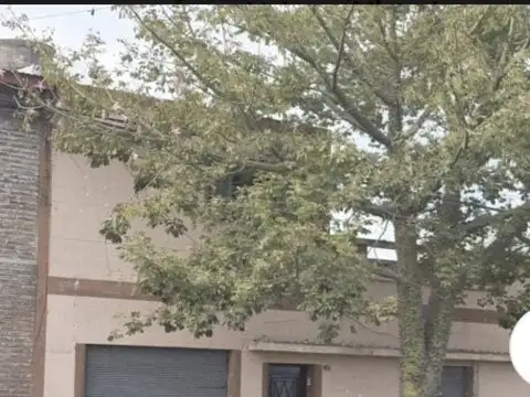 CASA AL FRENTE. BARRIO BELLA VISTA OESTE. LIMA 2200